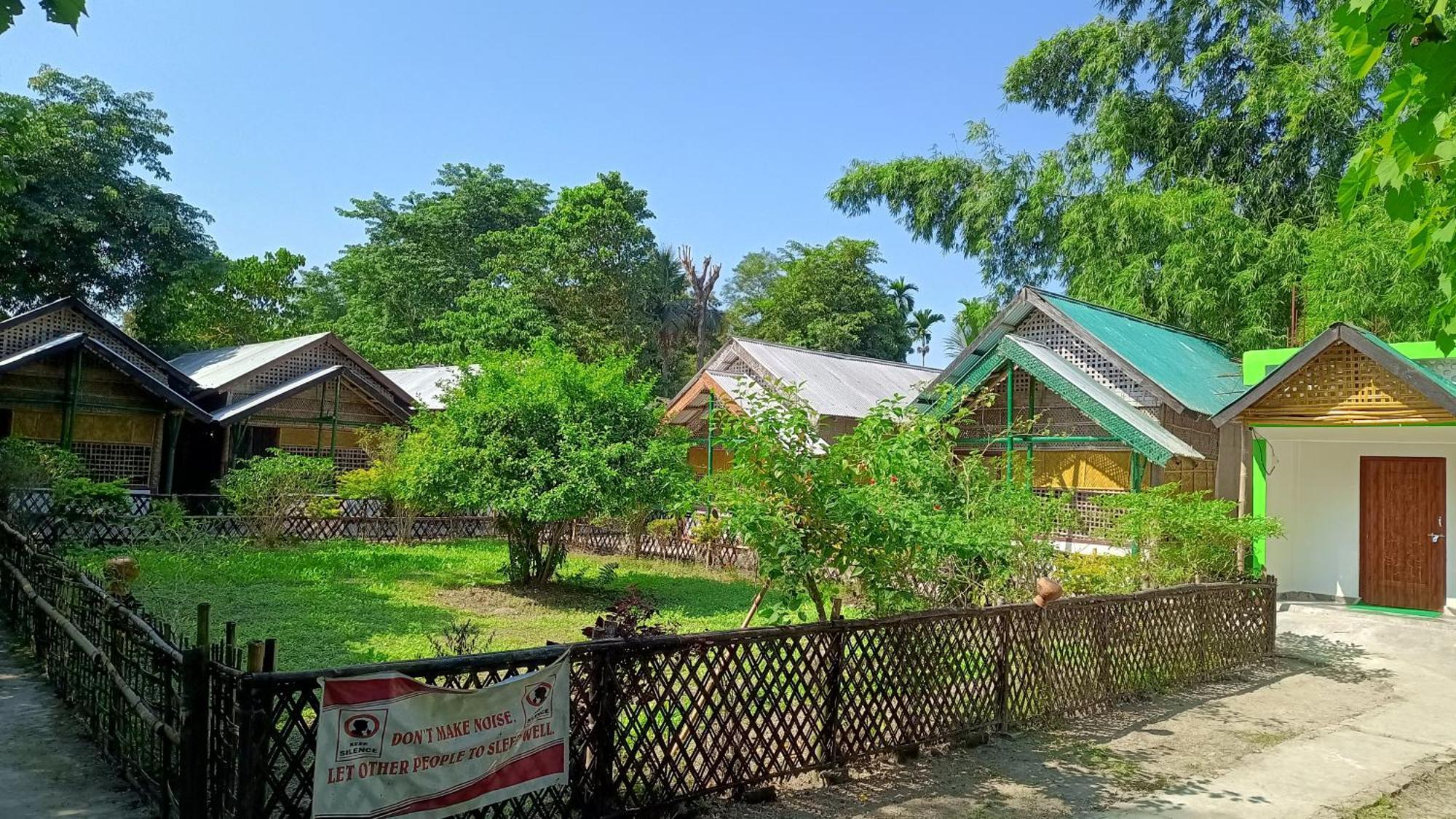 Jyoti Home Bamboo Garden Lodge Majuli Exterior photo